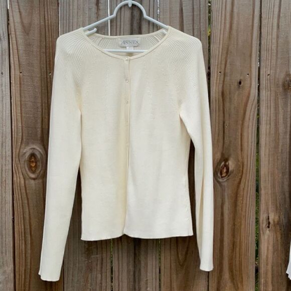 Take 50% OFF- Annex Women's Sweater Button Down,  Size-M - Picture 1 of 5